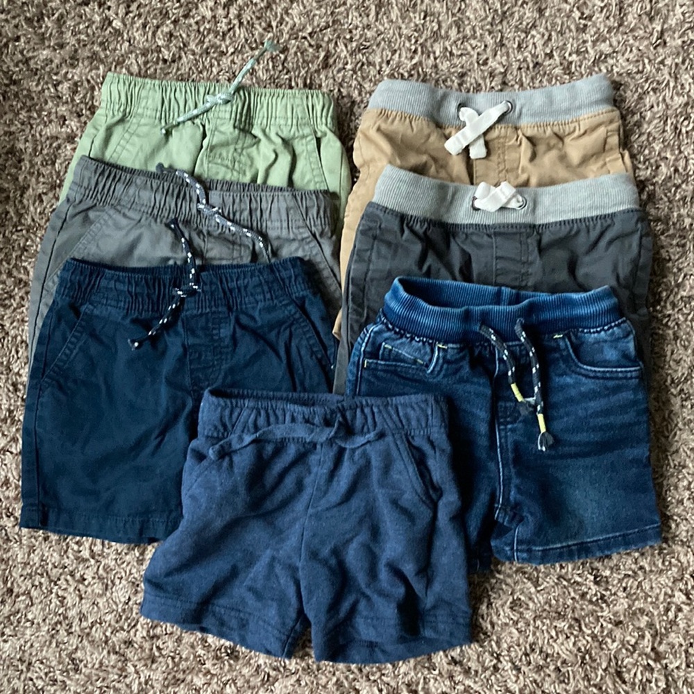 Cat & Jack Shorts 18 M